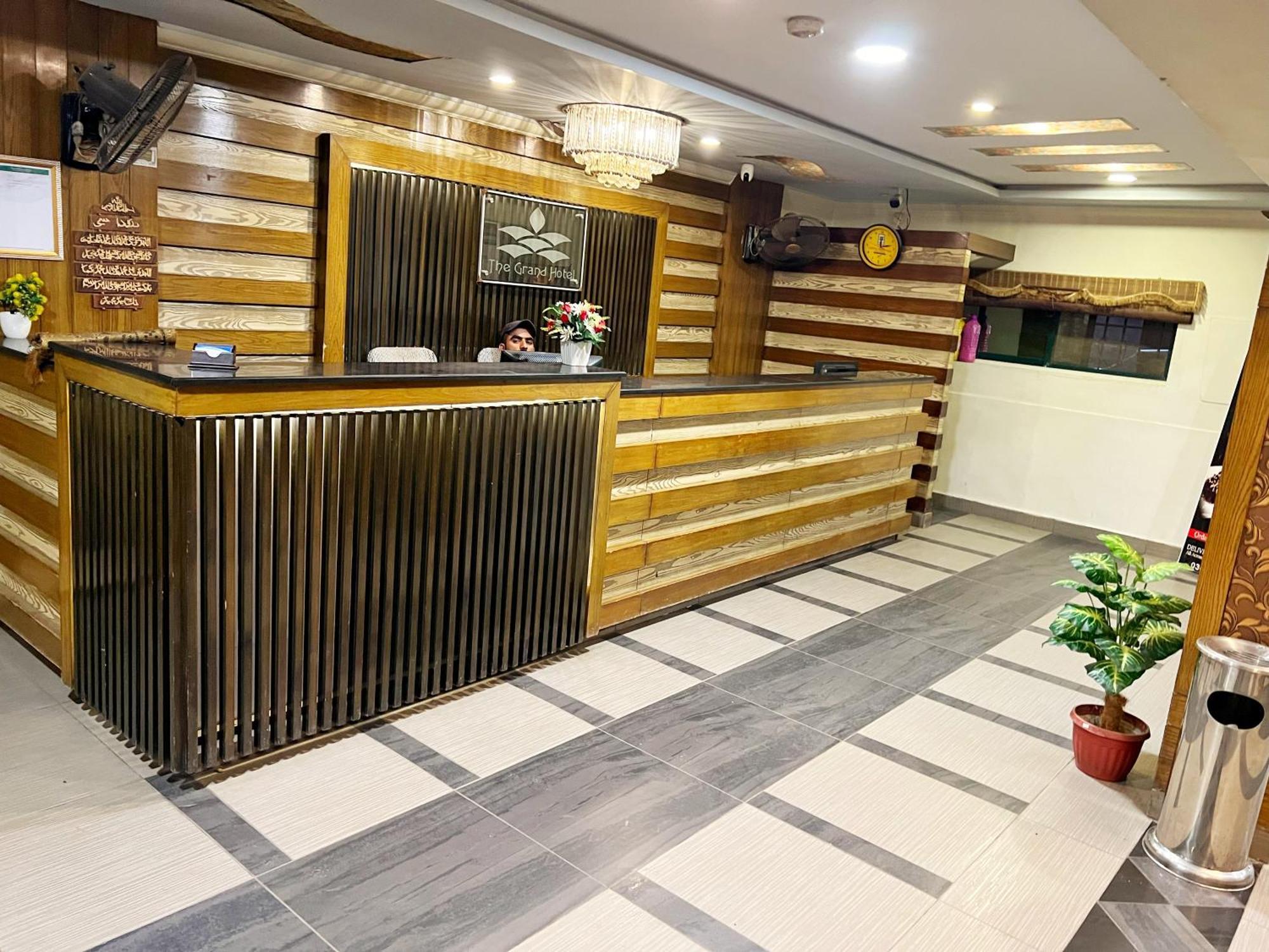 The Grand Hotel Multan Bagian luar foto